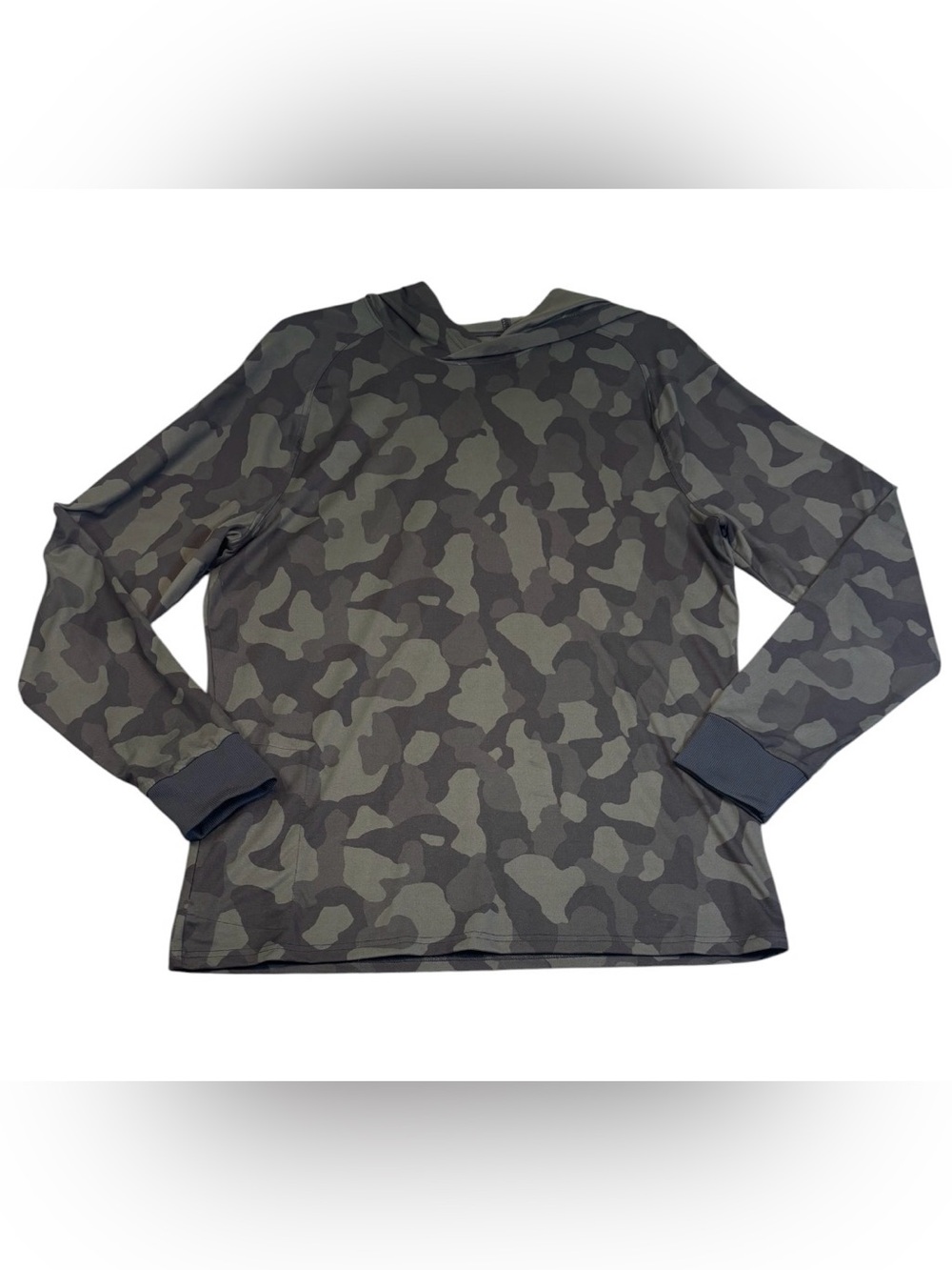 Zella Men's Camo Pullover Hoodie Medium Olive Gray Lightweight Activewear.